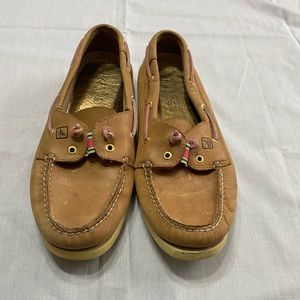 Sperry women’s tan leather topsiders size 11